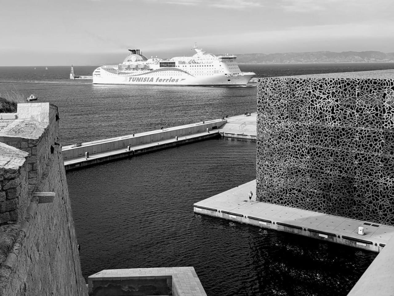 Vue Mer Le Panoramique Vieux-Port De Marsilya Dış mekan fotoğraf